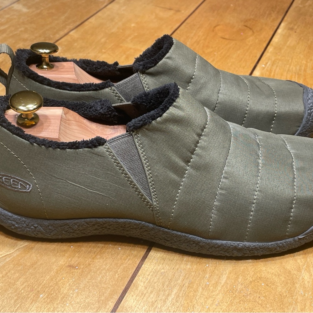 KEEN Howser II Men's Green Slip-On Fleece Lined Loafers Size 10 Water Resistant